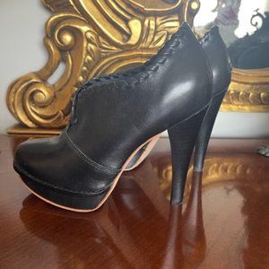 Brand New UGG Jamison Platform Boots